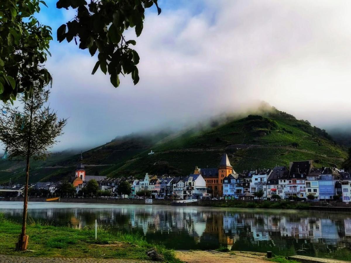 Die Ferienwohnung Lindenhof Zell an der Mosel Zewnętrze zdjęcie